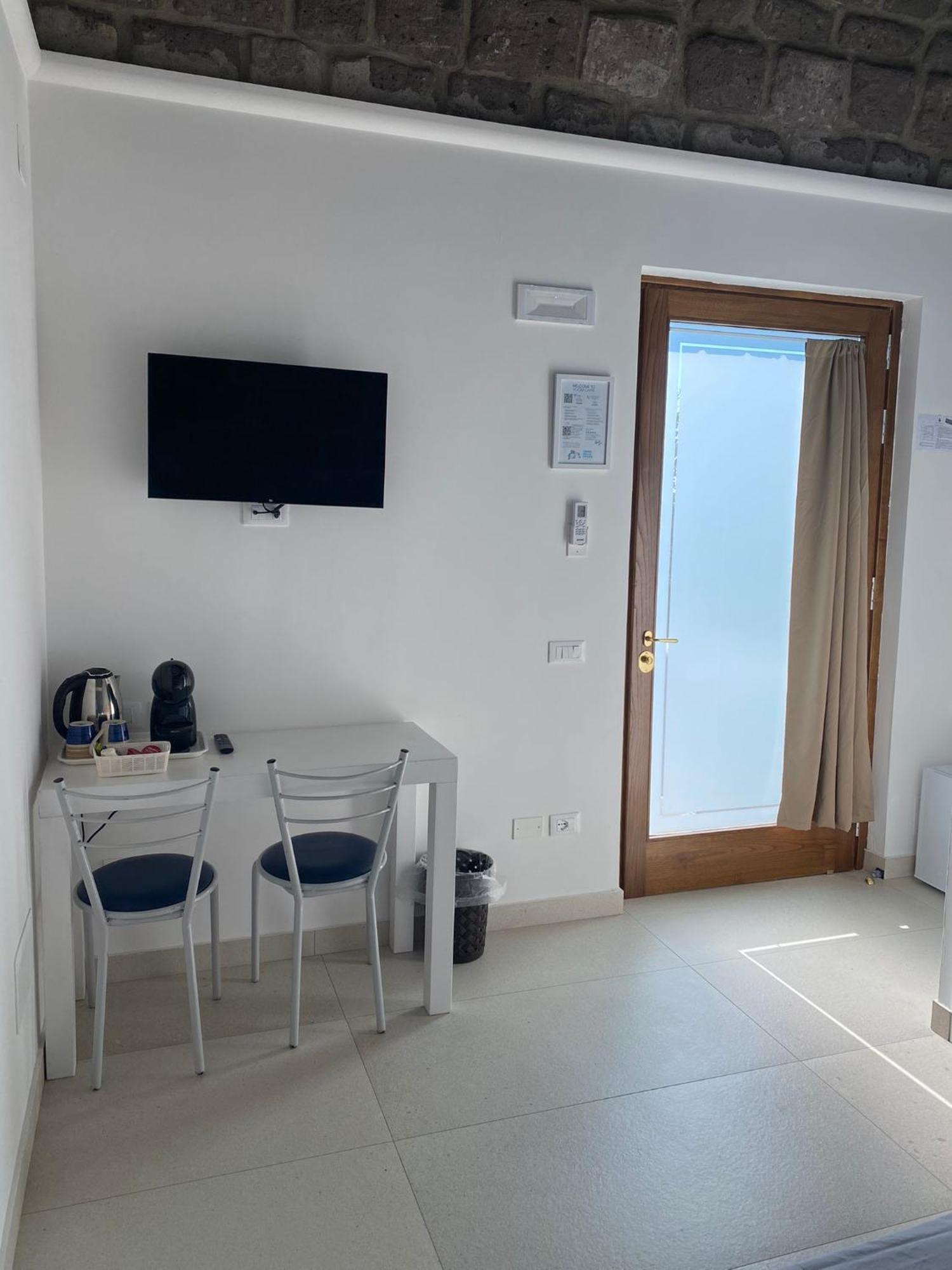 Torre Delle Grazie Sorrento Suite Вико-Экуенсе Номер фото