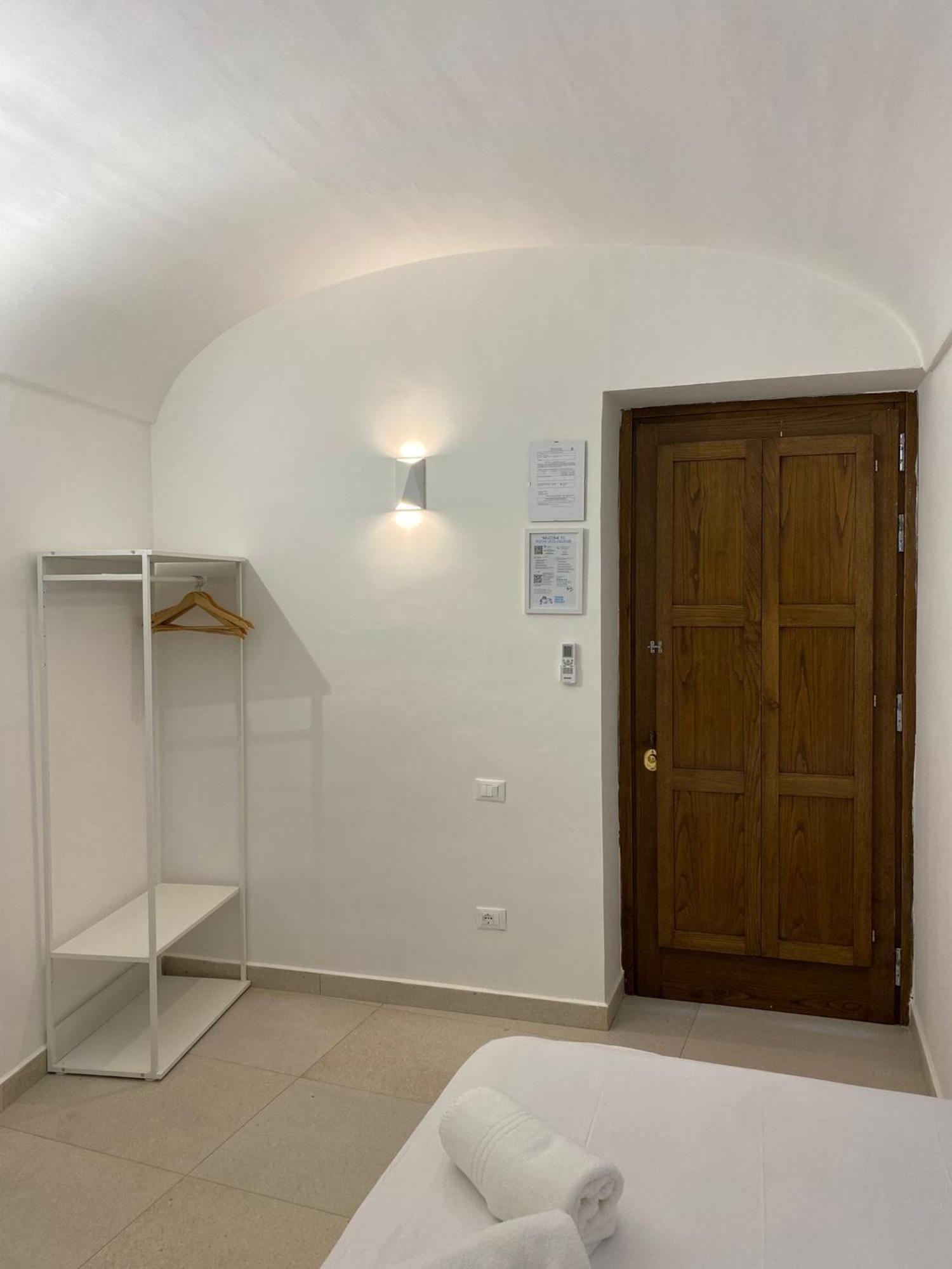 Torre Delle Grazie Sorrento Suite Вико-Экуенсе Номер фото